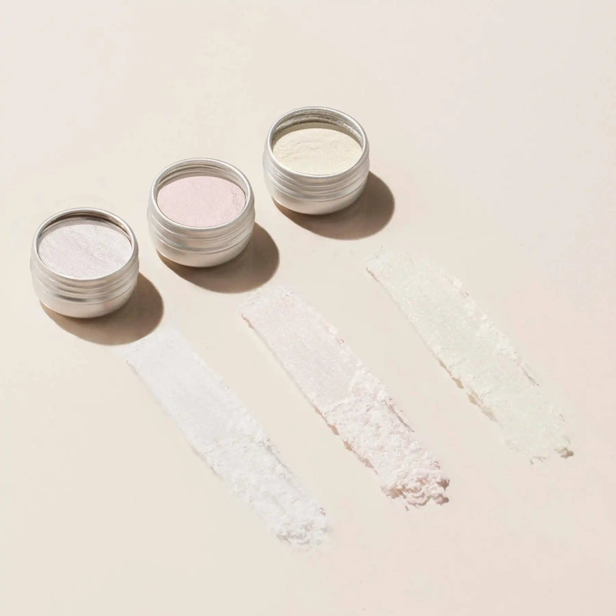 Glitters and effect powders trios